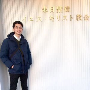 Meet your Posher, Adam